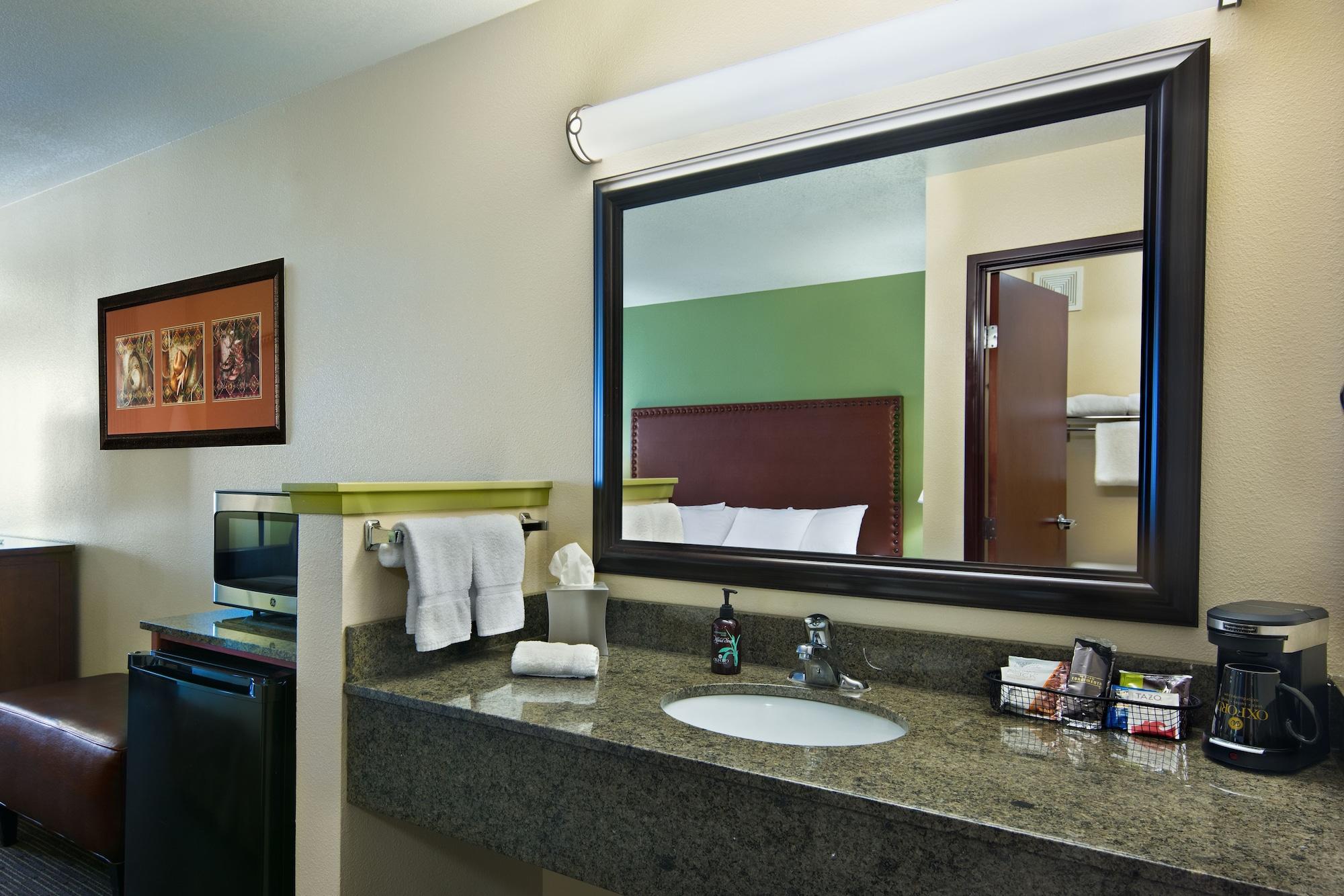 Oxford Suites Hermiston Εξωτερικό φωτογραφία