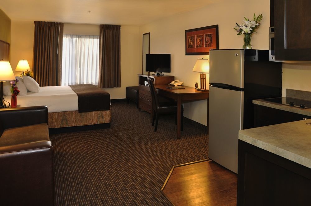 Oxford Suites Hermiston Εξωτερικό φωτογραφία
