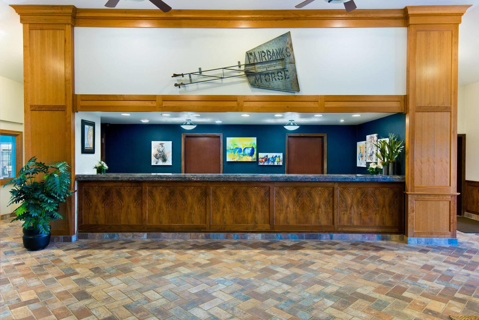 Oxford Suites Hermiston Εξωτερικό φωτογραφία
