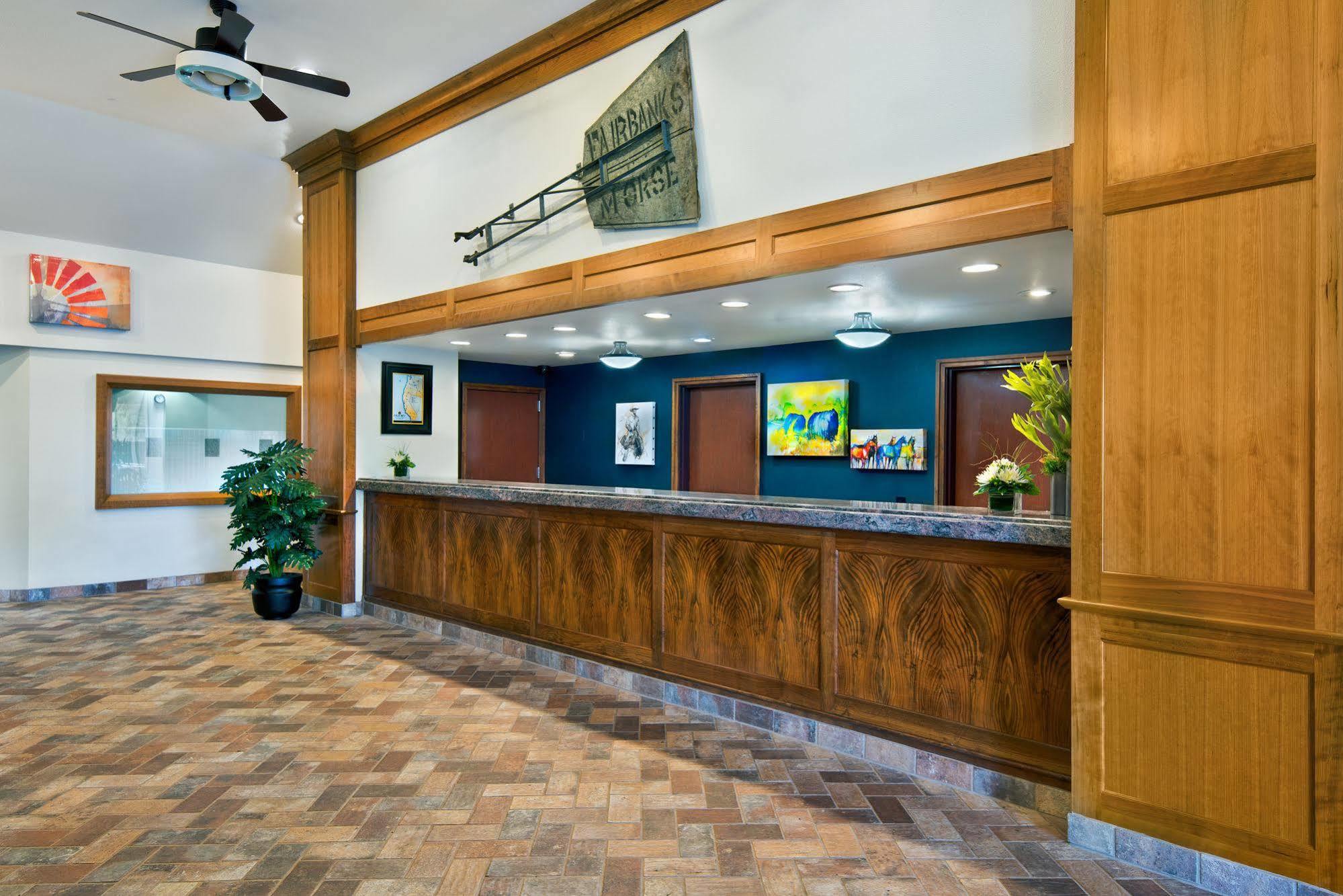 Oxford Suites Hermiston Εξωτερικό φωτογραφία