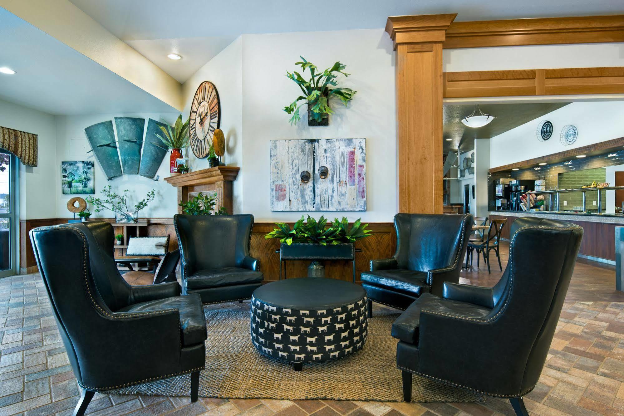 Oxford Suites Hermiston Εξωτερικό φωτογραφία